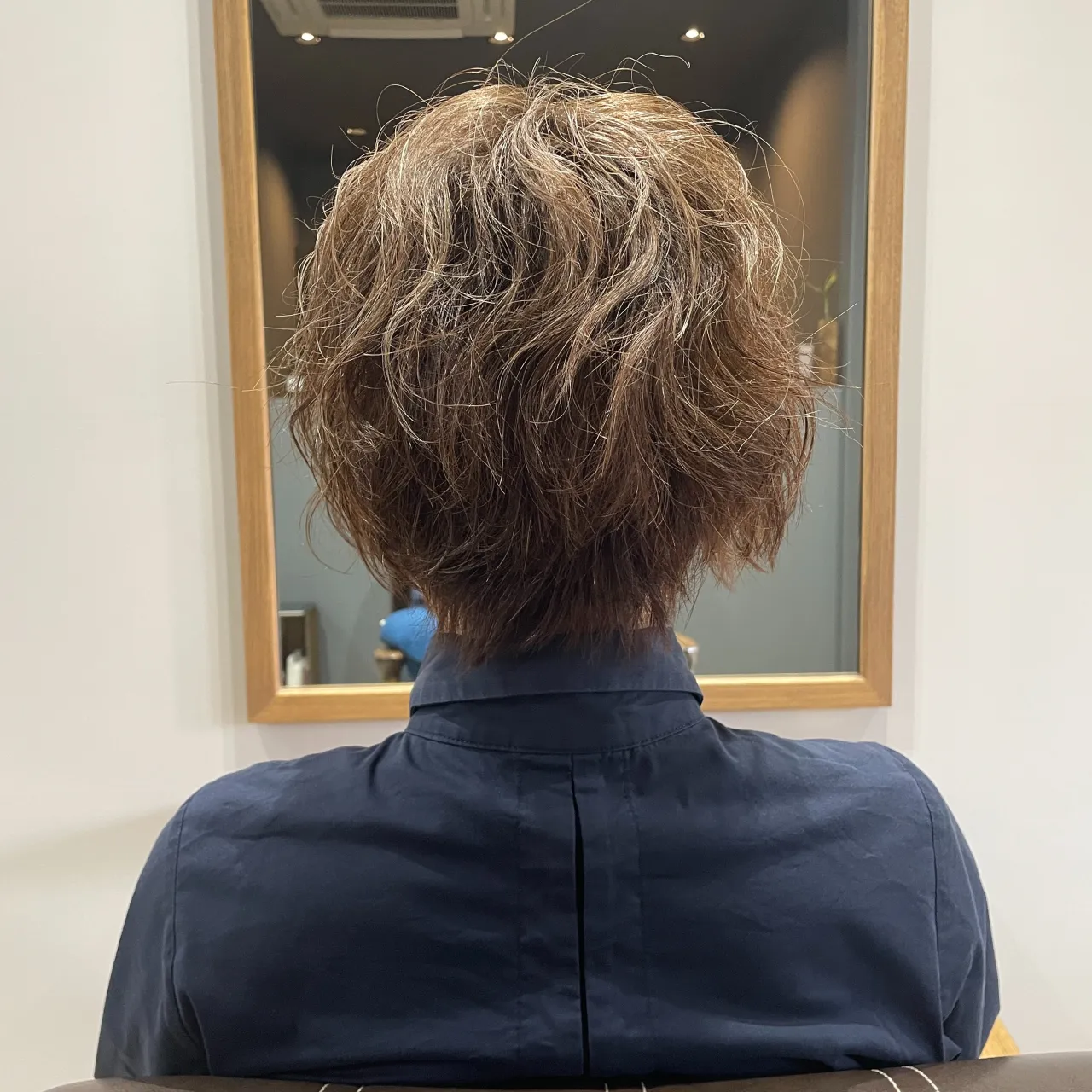 癖毛をお持ちのお客様にとって、日々のスタイリングは一筋縄では...